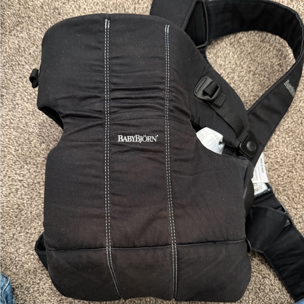 Baby Bjorn mini carrier